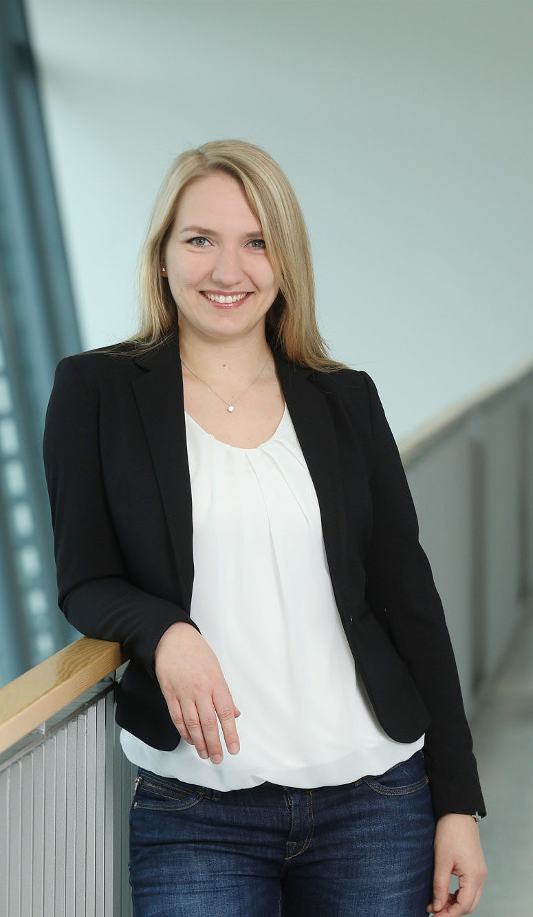 Dr. Daniela Bernhardt
